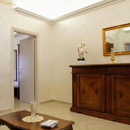 Dimora Arco - Affitti Brevi Italia *
